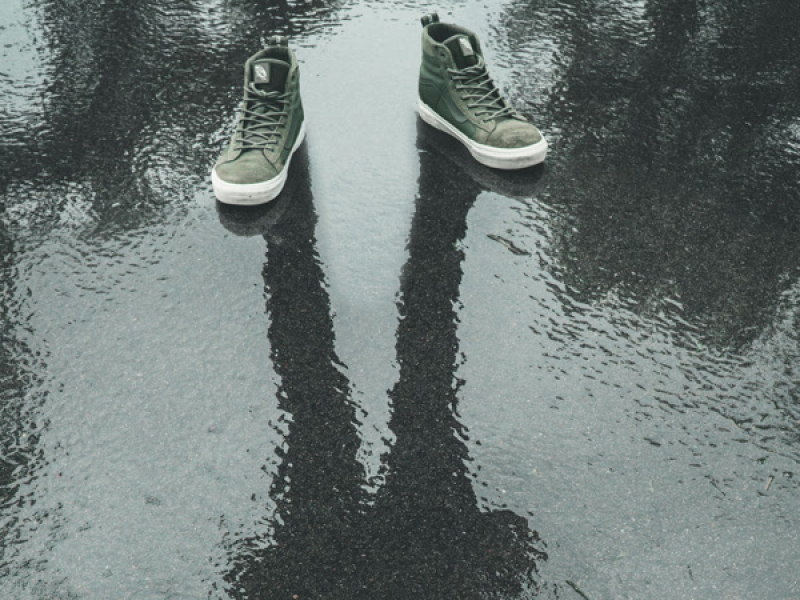 Don't stop on my sneakers (Single)