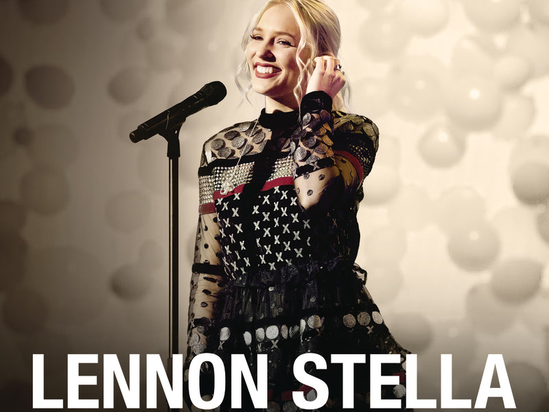 Lennon Stella As Maddie Conrad