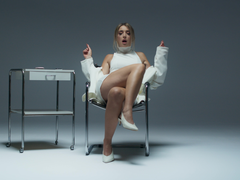 Mala Cara (MV) (Single)