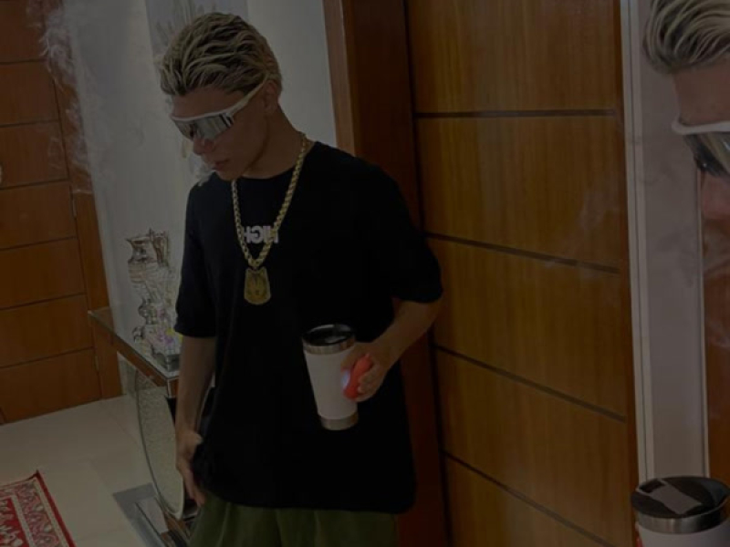 Cara Fechada no Beat Série Gold (Single)