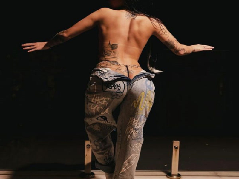 MELHOR AMIGA - PASSINHO DE BANDIDO (Single)