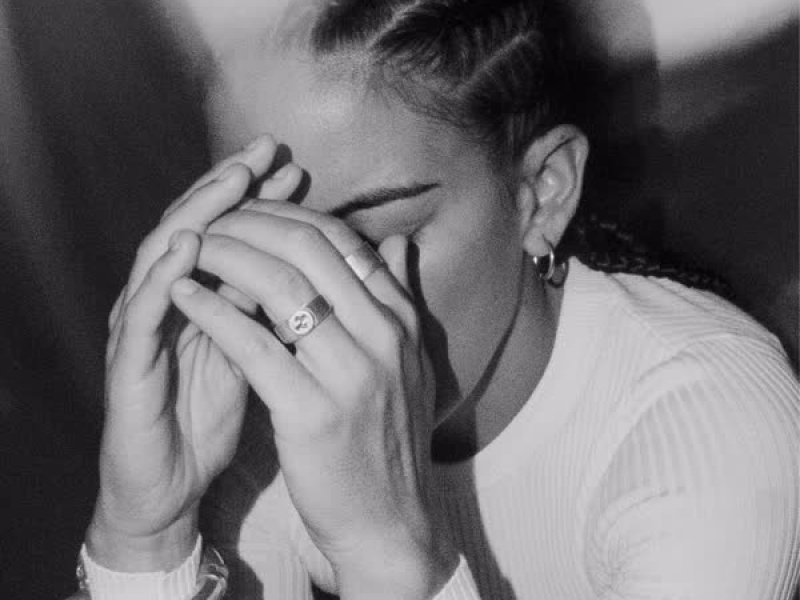 IT WEIGHS SO HEAVY (Single)