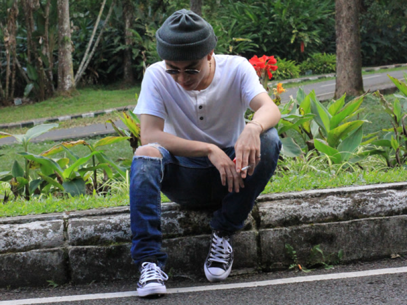 PASTE (Pancing Stengah) (Single)