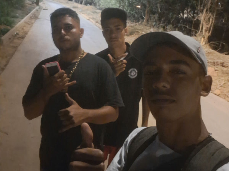 Novinha Profissional (Single)