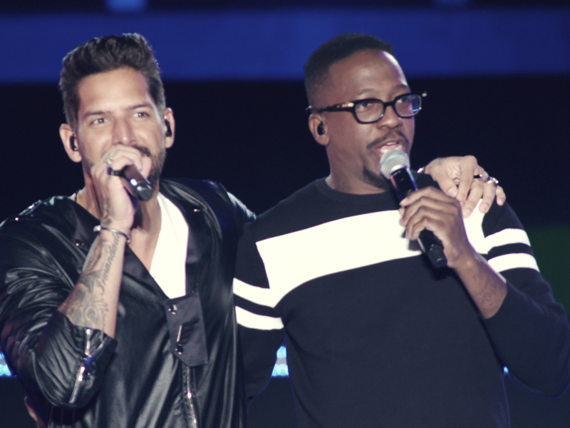 Stand-Up (No Seu Portão) (Ao Vivo Em Belo Horizonte / 2019) (MV) (Single)