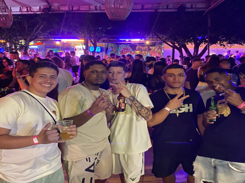 LA NA FAVELA X GOLPE DA BARRIGA (Single)