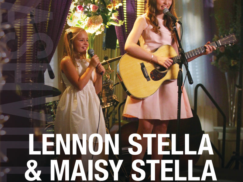 Lennon Stella & Maisy Stella As Maddie Conrad & Daphne Conrad