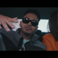 Asiento De Atrás (MV) (Single)