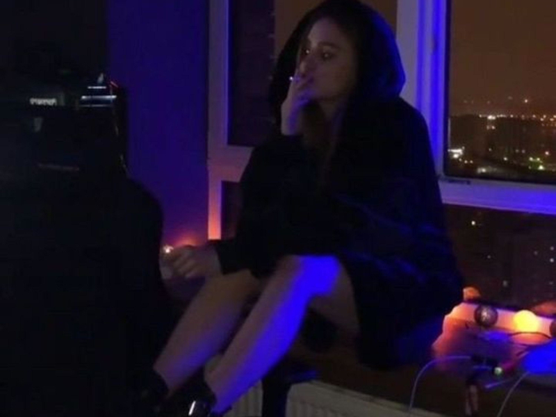 girls need love (slowed + reverb) (Single)