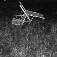 Yksin pimeeseen (Single)