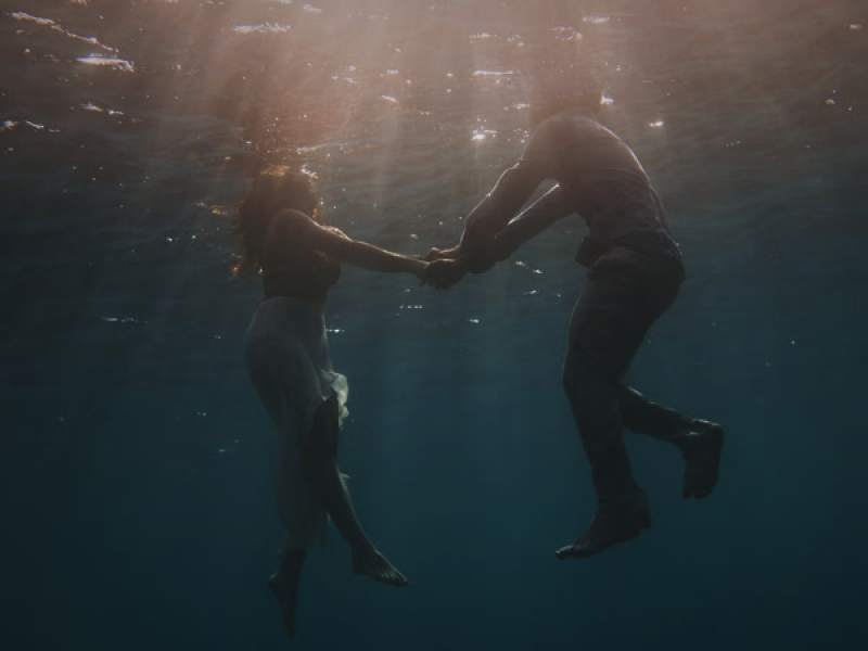 Love Runs Out (Single)