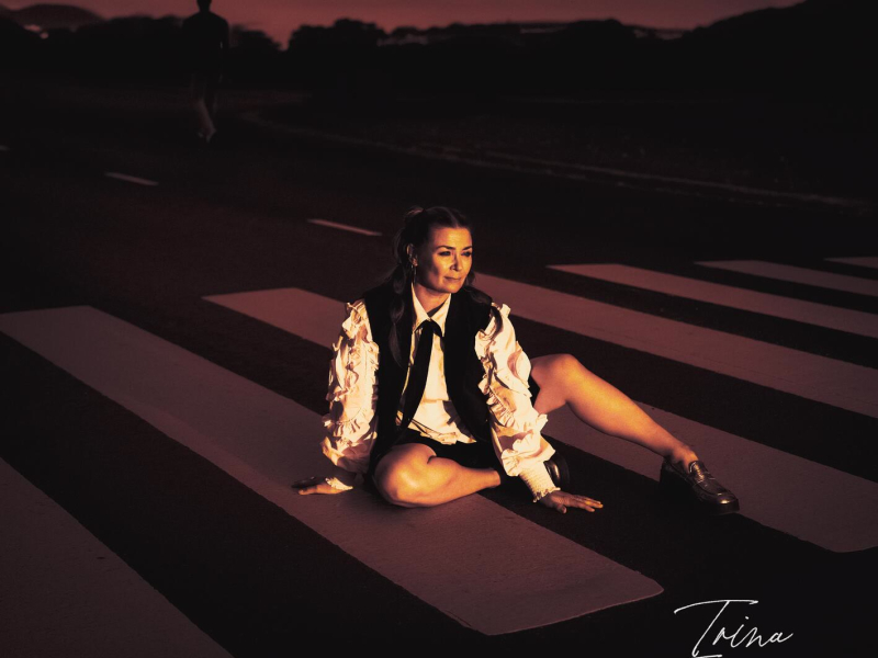 Tuhat turhaa tarinaa (Single)