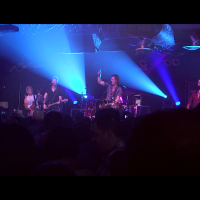 Round Here (Live From Joe's Bar, Chicago / 2012) (Single)