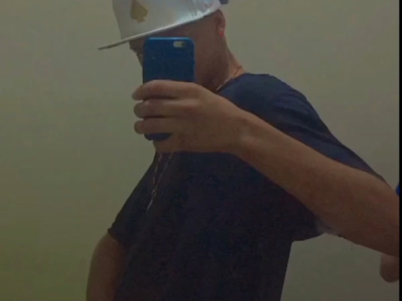 MEGA PRA ESCUTAR NO CHUVEIRO (Single)