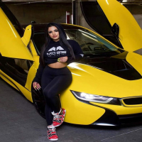 ELA ME OLHO (Single)