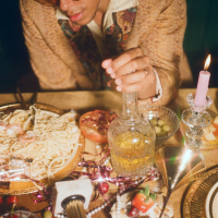 Champagne Kisses (Single)