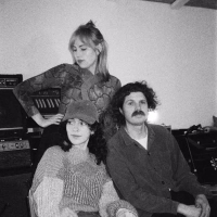 Dancing With My Baby (Single)