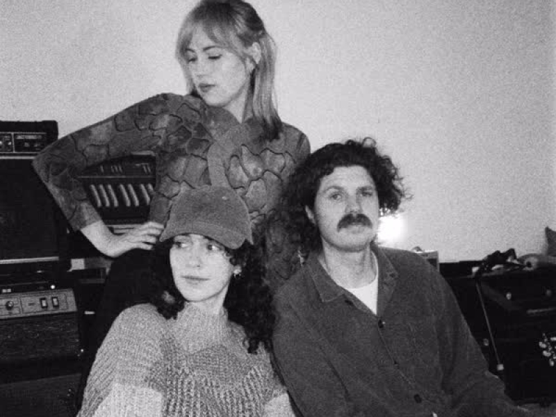 Dancing With My Baby (Single)