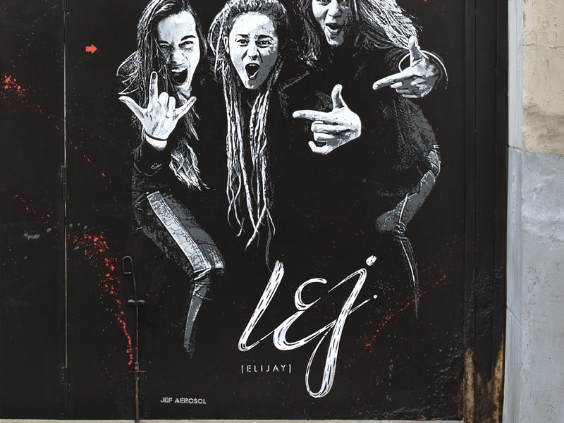 En attendant l’album