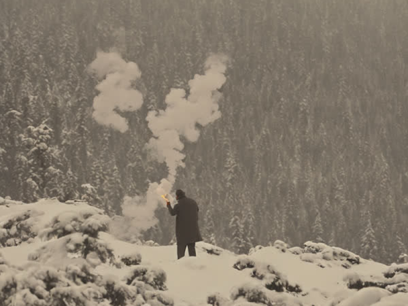 1 cigarette. (Single)