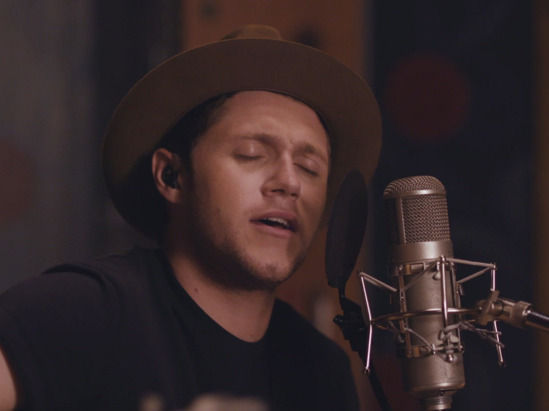 Slow Hands (Acoustic) (Single)