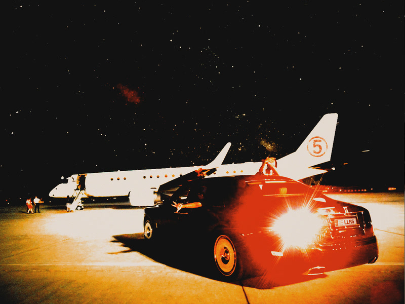 FREE AGENTS (Single)