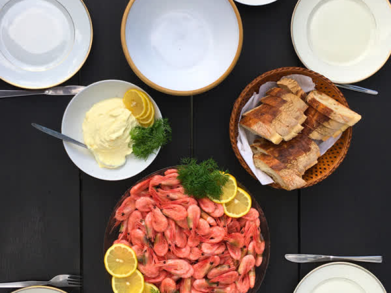 GARLIC SHRIMPS & RETSINA (Single)