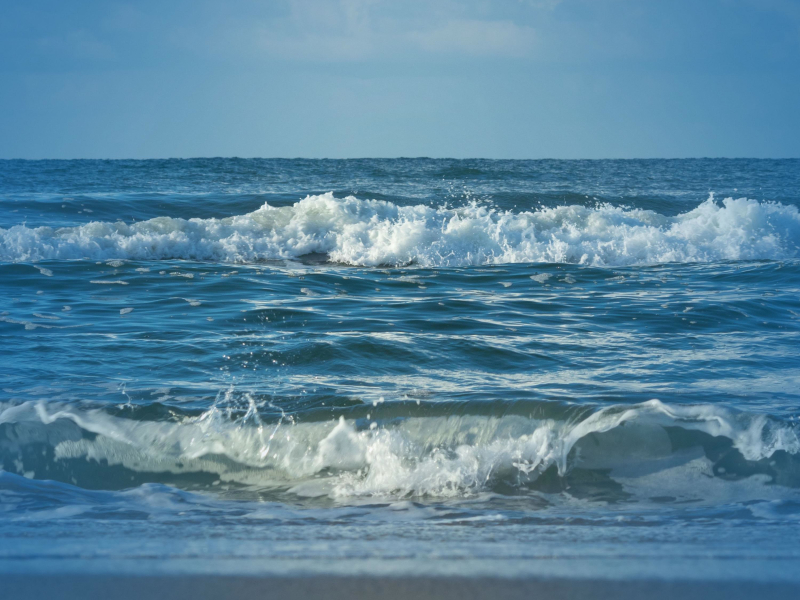 Instant Relaxation and Stress Relief with Ocean Waves (Single)