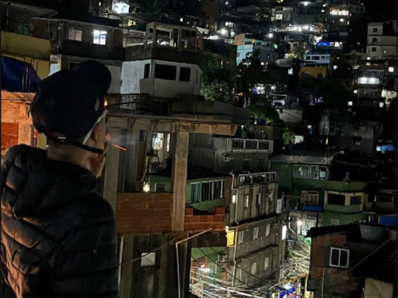 Sempre Erro Igual o Neymar ! (Single)