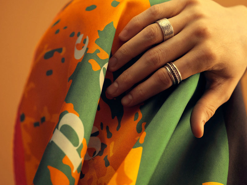 Tell Me (MV) (Single)