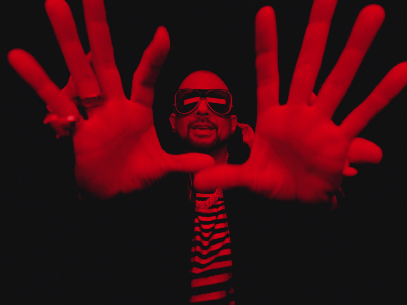 Tip Pon It (MV) (Single)