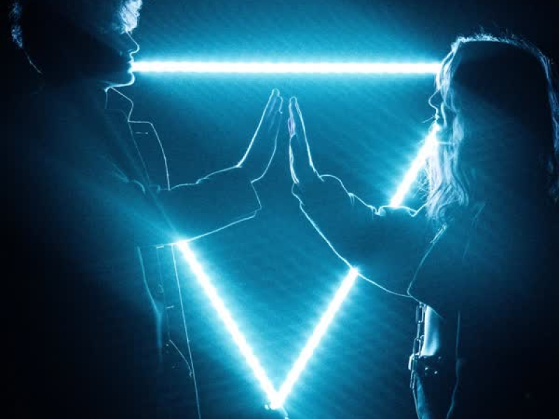 You're My Reason Now (feat. SIRMA) (Single)