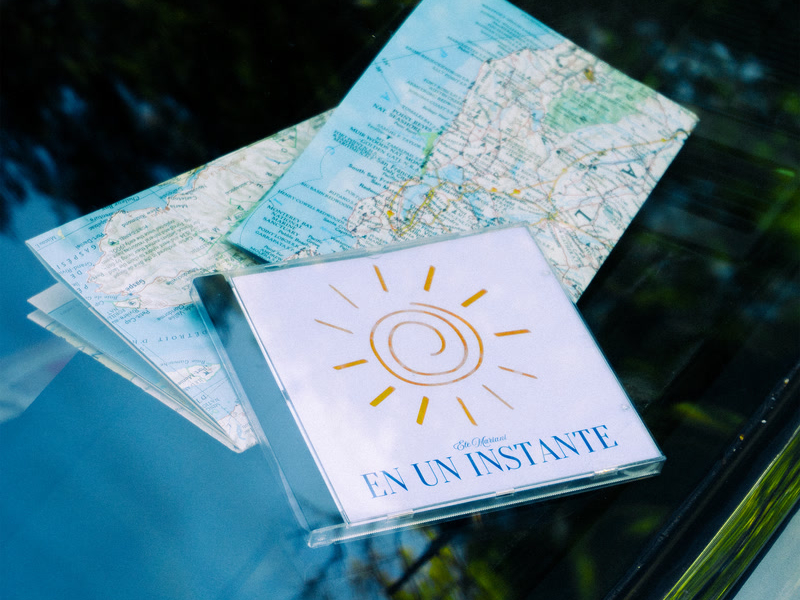 En Un Instante (Single)