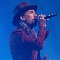 Líttu í kring um þig (Single)