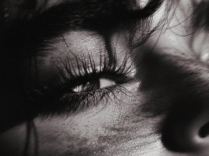 Eyes Don't Lie (Single)