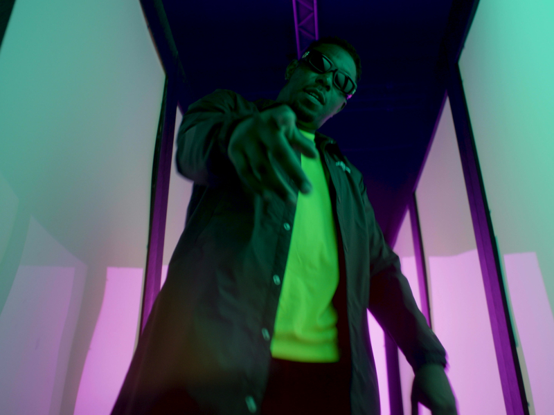 Body Loose (MV) (Single)