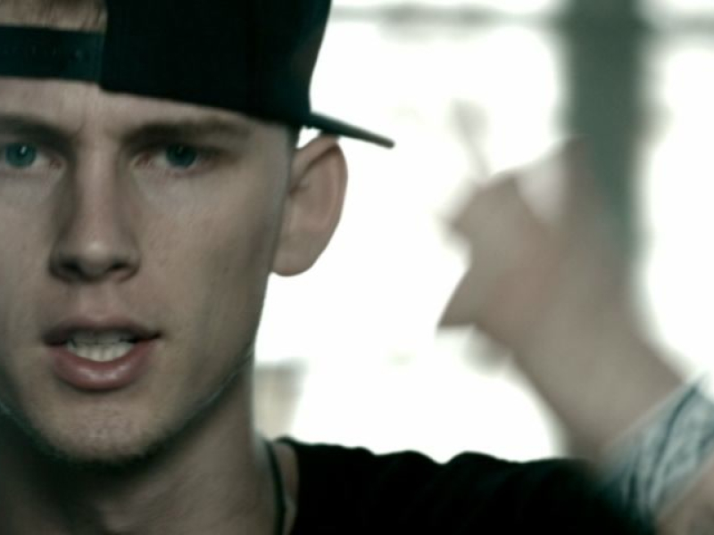 Invincible (MV) (Single)