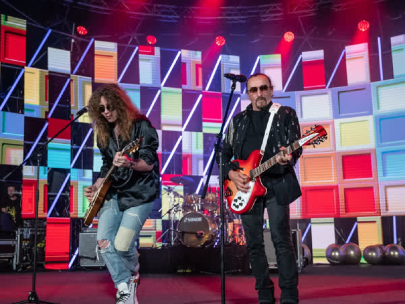 S tobom su godine minute (Single)