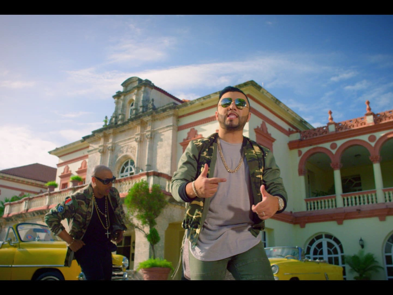 La Mala Y La Buena (MV) (Single)