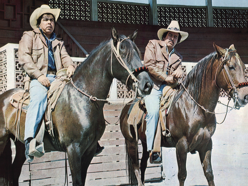 Corridos Con Luis Y Julían