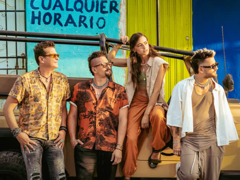 Besos en Cualquier Horario (Single)