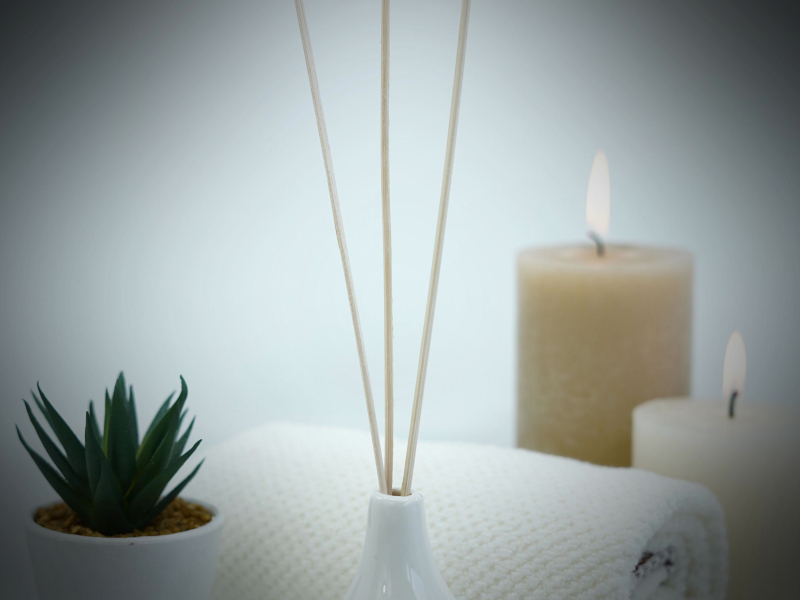 Spa Sounds of Thunder and Rain Sounds for Relaxation and Massage Therapy (Single)