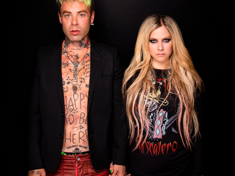 Flames (feat. Avril Lavigne) [Acoustic] (Single)