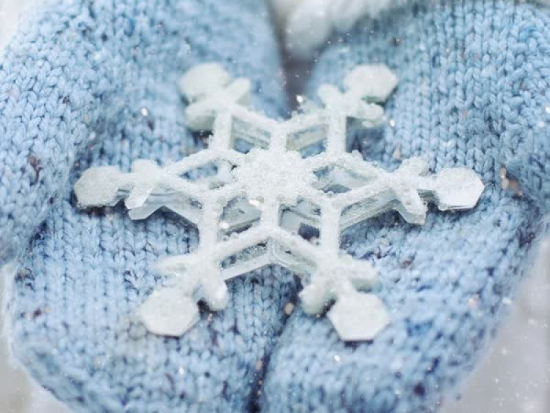 Waiting for the first snowfall (EP)