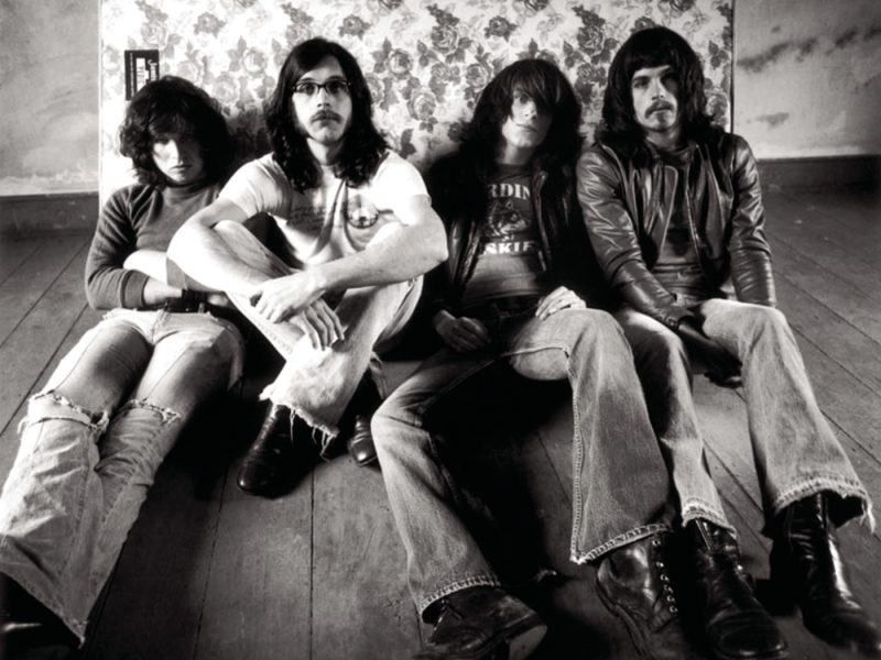 Molly's Chambers (Live at Birmingham Academy)