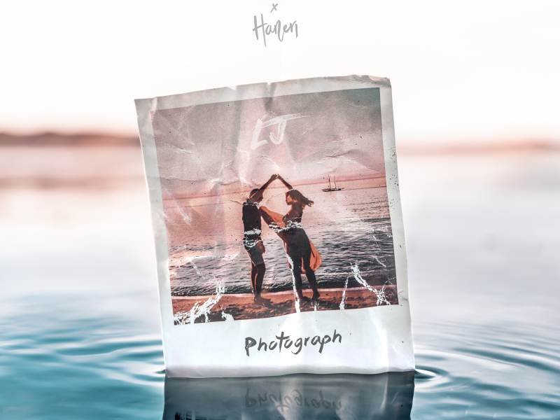 Photograph (Single)