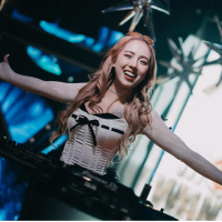 Đau Ở Đây Này (Hyena Remix) (Single)