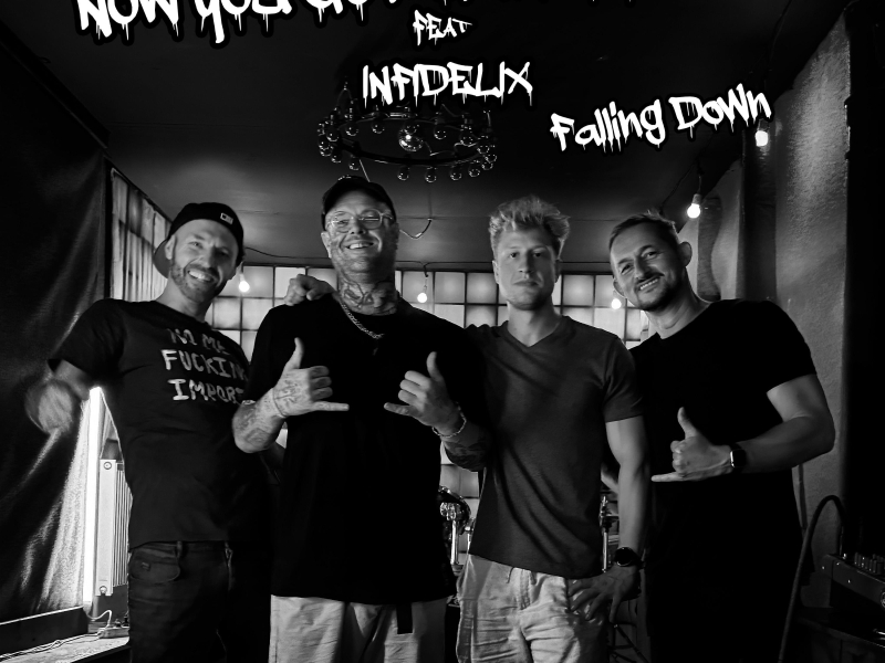 Falling down (Single)