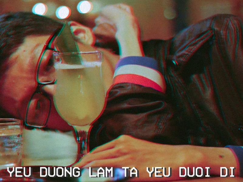 Yêu Đương Làm Ta Yếu Đuối Đi (Single)