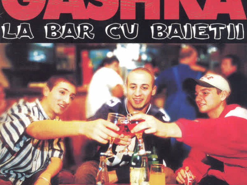 La bar cu baietii